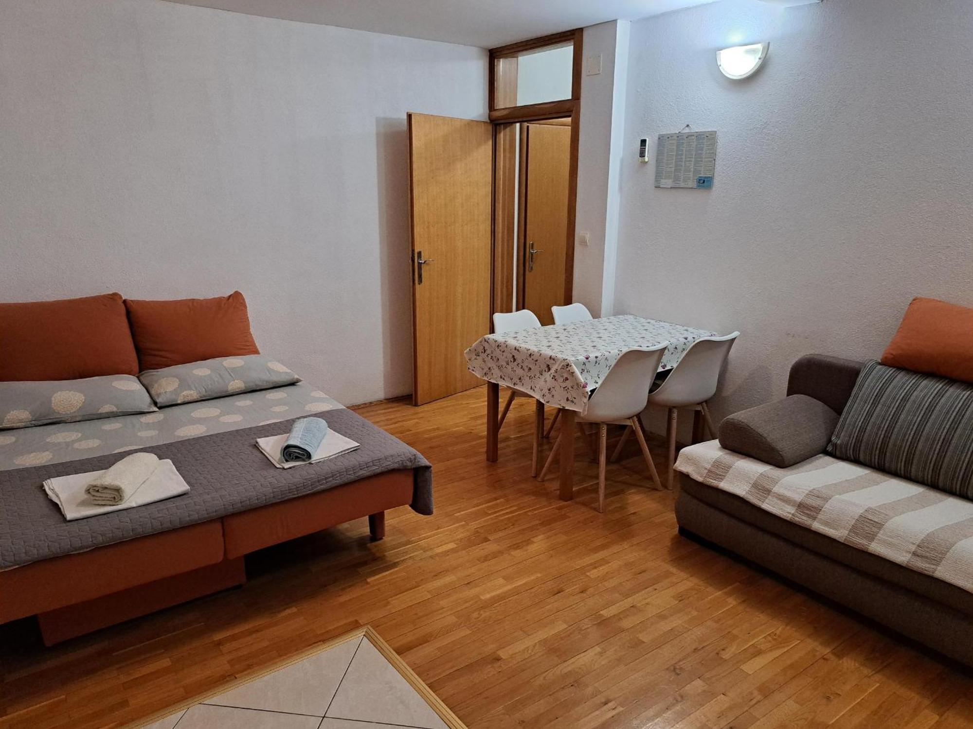 Apartmani R&B Radalj 马卡尔斯卡 外观 照片