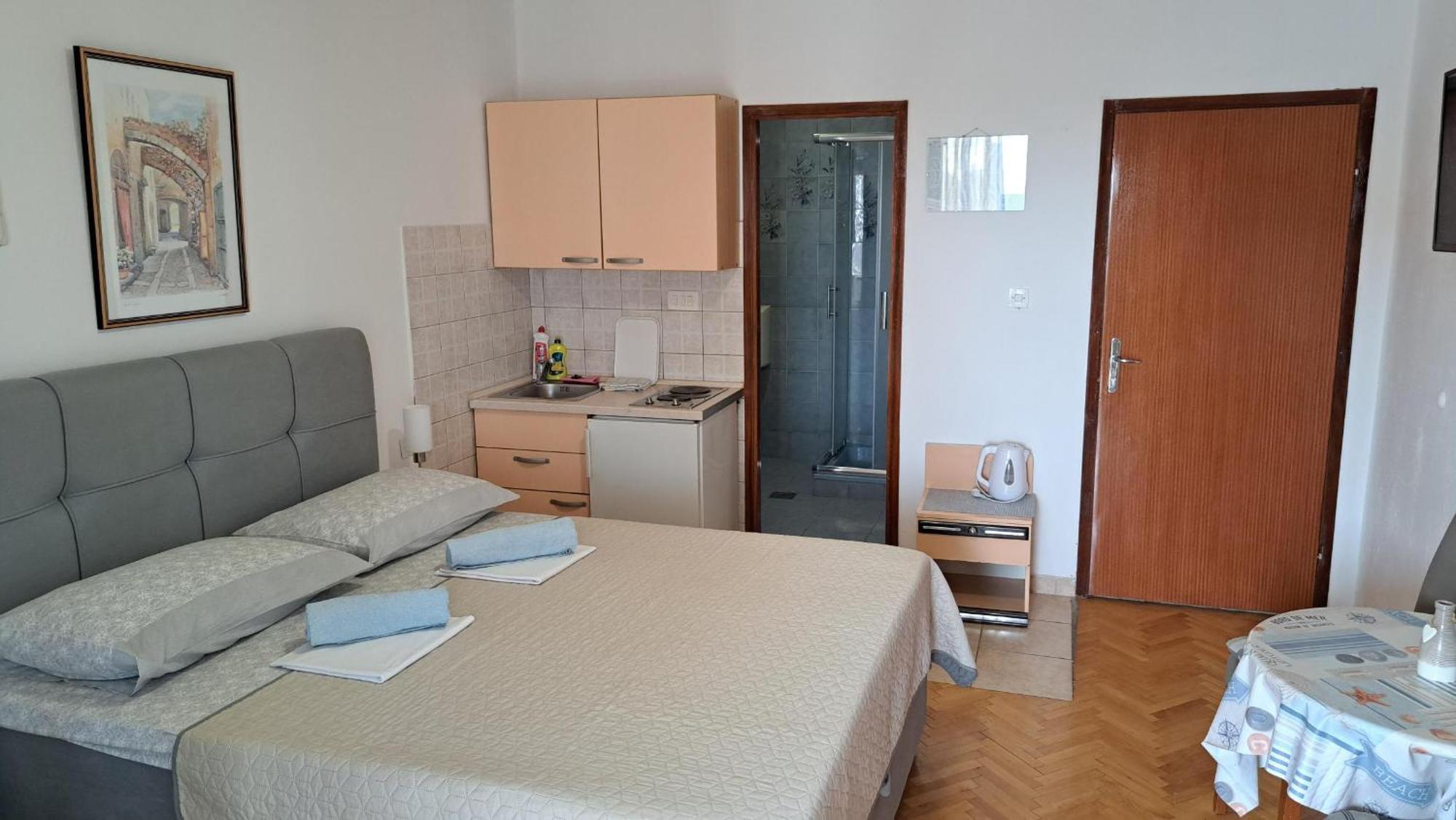 Apartmani R&B Radalj 马卡尔斯卡 外观 照片