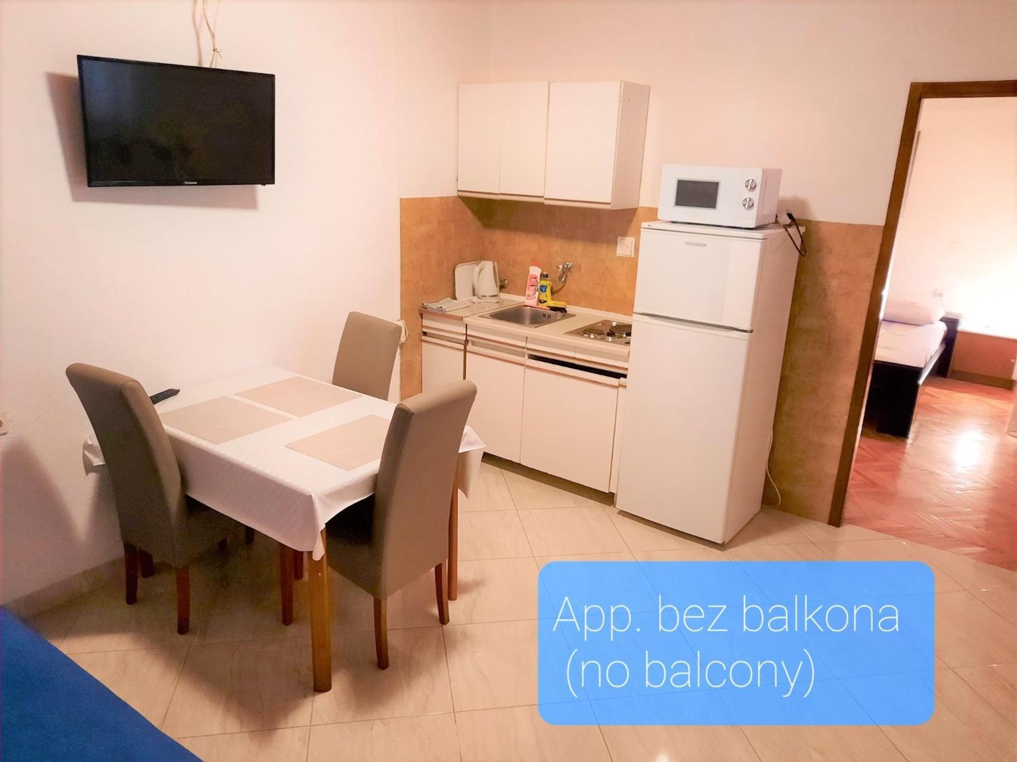 Apartmani R&B Radalj 马卡尔斯卡 外观 照片