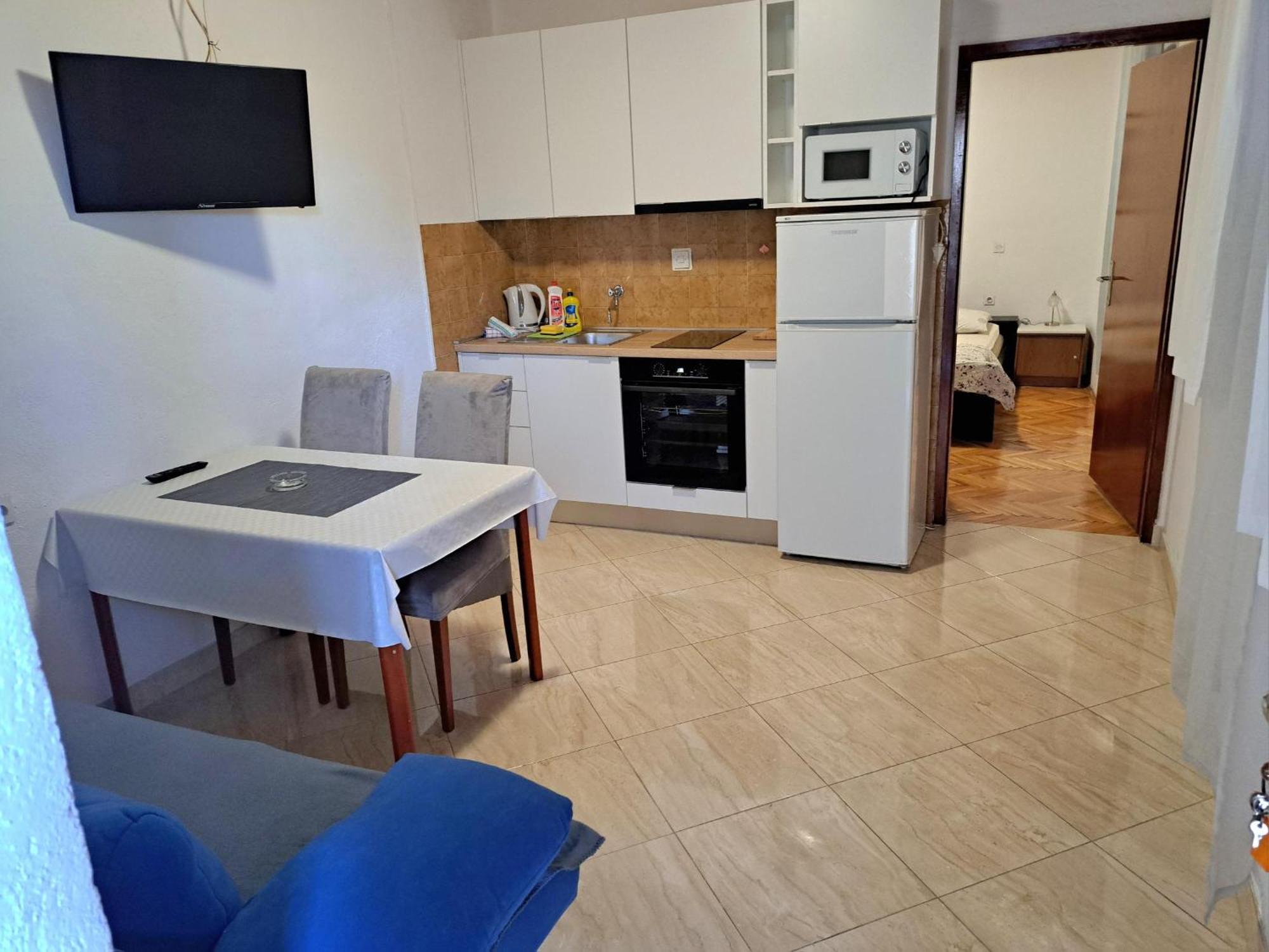 Apartmani R&B Radalj 马卡尔斯卡 外观 照片