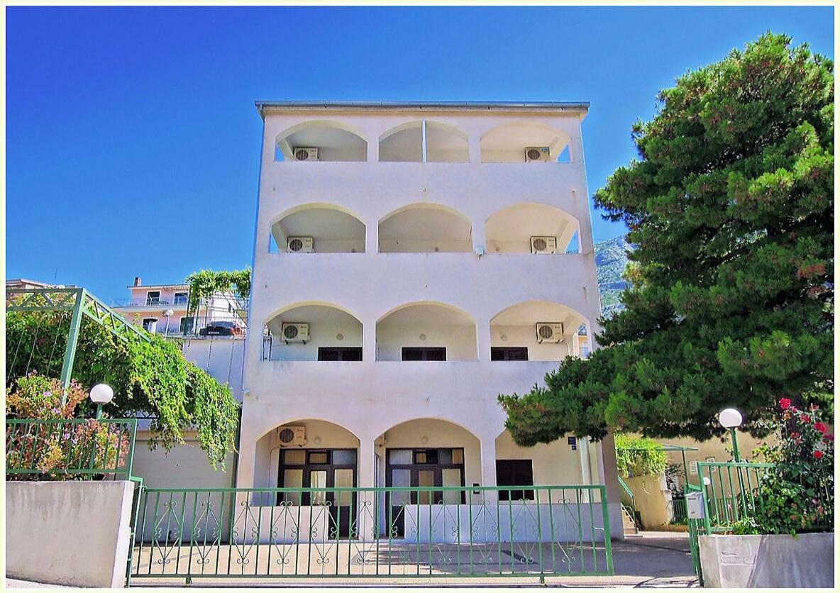 Apartmani R&B Radalj 马卡尔斯卡 外观 照片
