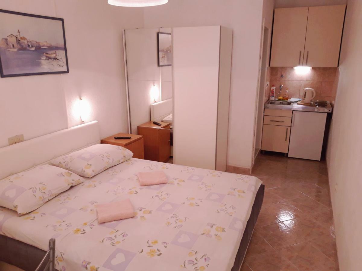 Apartmani R&B Radalj 马卡尔斯卡 外观 照片